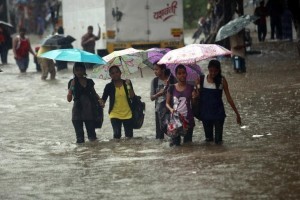 Heavy monsoon rains leave dozens dead in India