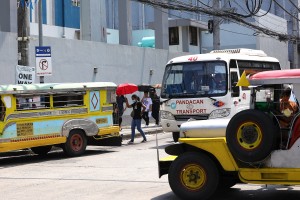 Gov't to roll out nearly P3-B fuel subsidy to PUV, trike drivers