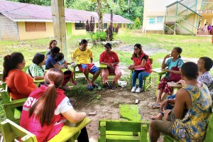 Surigao villagers traumatized by clash receive psychological aid