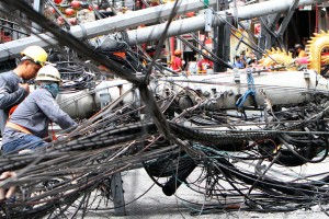 DILG orders BFP to probe toppled power poles in Manila