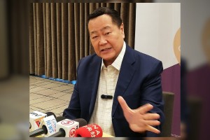 Carpio backs amendments to Constitution’s economic provisions