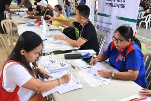 DMW, QC link up for 1st overseas job fair