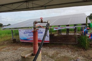 Laoag farmers get solar-powered irrigation systems