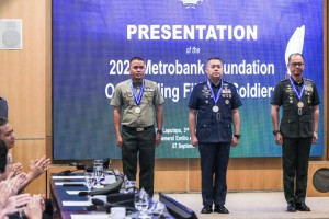 Soldier awardees exemplify AFP professionalism, competence