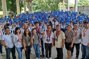 2K out of targeted 27K learners in Quezon receive school supplies