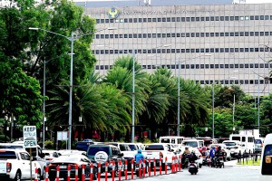 BSP: Loan growth steady, domestic liquidity slows in December