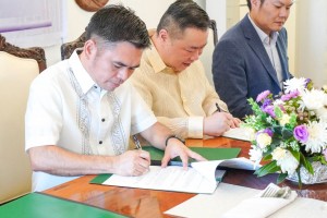 Davao Oriental, power firm ink deal for 50MW solar plant