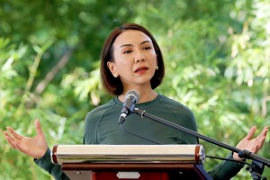 Senators take offense over PRA chief's demand to prioritize her budget