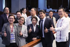 Bill to lower gov't workers' retirement age reaches Senate plenary