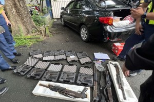 PNP eyes more raps vs. man caught with guns at Camp Crame gate