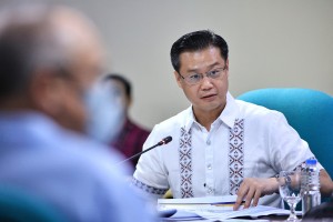 PSALM restructuring pacts to lower debts of ailing electric coops