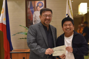 Caloocan receives PCSO share of P13M for charity, health programs