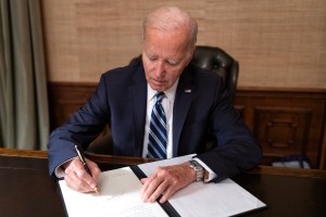 Biden signs short-term spending measure to avert gov’t shutdown