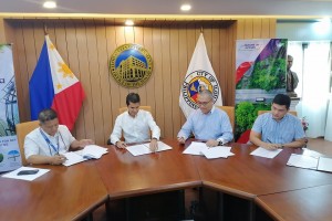 Iloilo City taps private firm to turn plastic into fuel