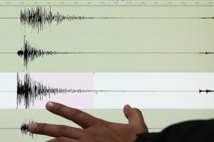 At least 1K dead, hurt in Afghanistan quake