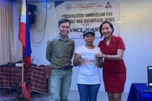 OWWA extends P1.3M aid to 22 distressed OFWs in Antique