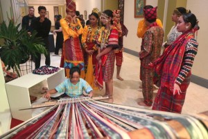 Weaving Congress highlights local traditional pieces, woven fabrics