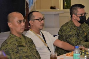 Army strengthens local peace engagements in Negros