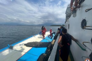 PCG completes recovery of capsized fishing boat in Pangasinan