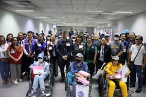 2nd batch of OFWs from Israel receives cash, food aid from DSWD   