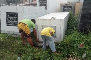 Police to set up assistance desks in Antique cemeteries