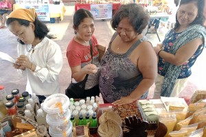 Entrepreneurs showcase local products to surfers, visitors in Siargao