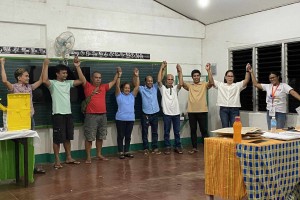 Village officials can run for Liga post despite unpaid dues: DILG 