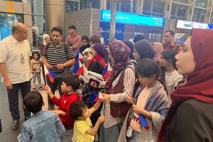 56 more Filipinos from Gaza now en route to Cairo – PBBM