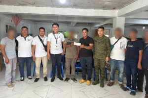 20 ex-NPA rebels in Aurora get cash aid