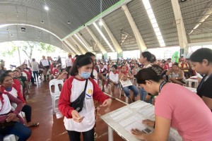 TUPAD beneficiaries in Negros Oriental get P9.5-M aid