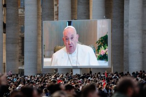 Pope's Dubai trip canceled despite health improvement