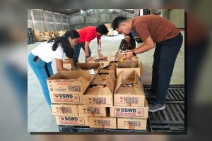15 quake-affected LGUs in Surigao Sur get 86K food packs