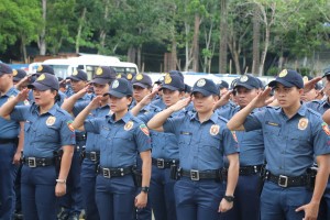  Over 2K cops to secure holidays in E. Visayas