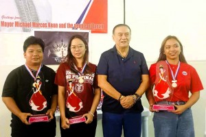 UP's Ferrer crowned Queen of North chess champion 
