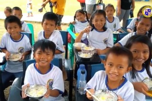 Feeding program for 900K Cebu learners get more support