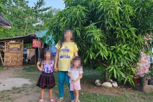 Pregnant rebel reunites with kids after leaving armed struggle