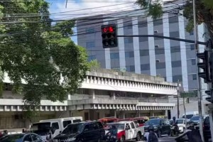 Bacolod City starts operation of sensor-controlled traffic lights