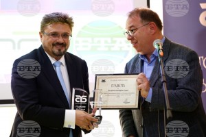 BTA honored by Sofia City Library for presenting literary heritage