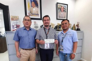 Bago City turns over P200K fund to NFA to increase palay buying price