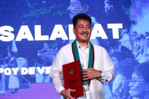 CHED chief receives UP Gawad Oblation for higher educ contributions