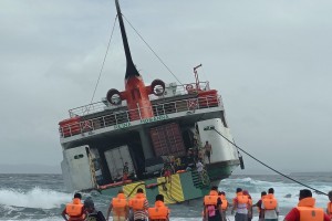 95 passengers of distressed vessel rescued in Northern Samar