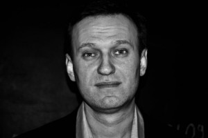 Shed full light on Navalny death, says Meloni 