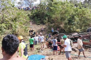 14 dead, 3 others hurt in Negros Oriental road mishap