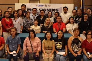 DSWD-6 inks partnership with health, burial, medical service providers