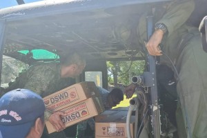 PAF choppers bring relief aid in DavOr, fight Benguet forest fires