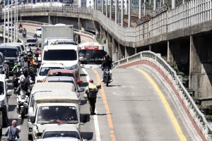 LTFRB postpones awarding of additional 10K TNVS slots in Metro Manila