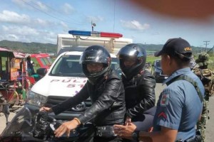 Negros LGU bans full-face helmet in city proper to curb rider crimes