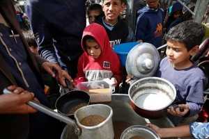 Israeli academics urge their government to prevent famine in Gaza