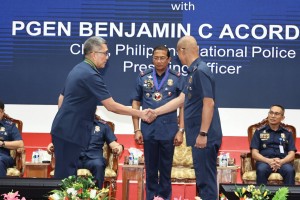 Uphold PNP's core values, Acorda tells new police unit chiefs