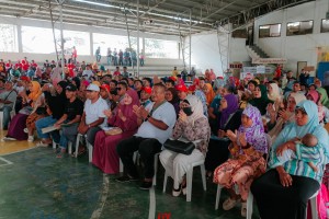 Over P5.4-M gov't aid distributed to Muslim communities in DavNor